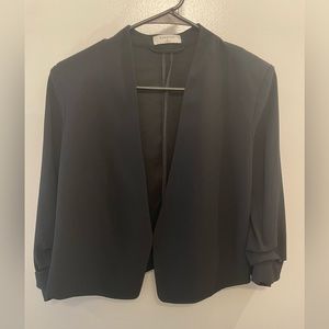 Aritzia Babaton cropped black blazer.